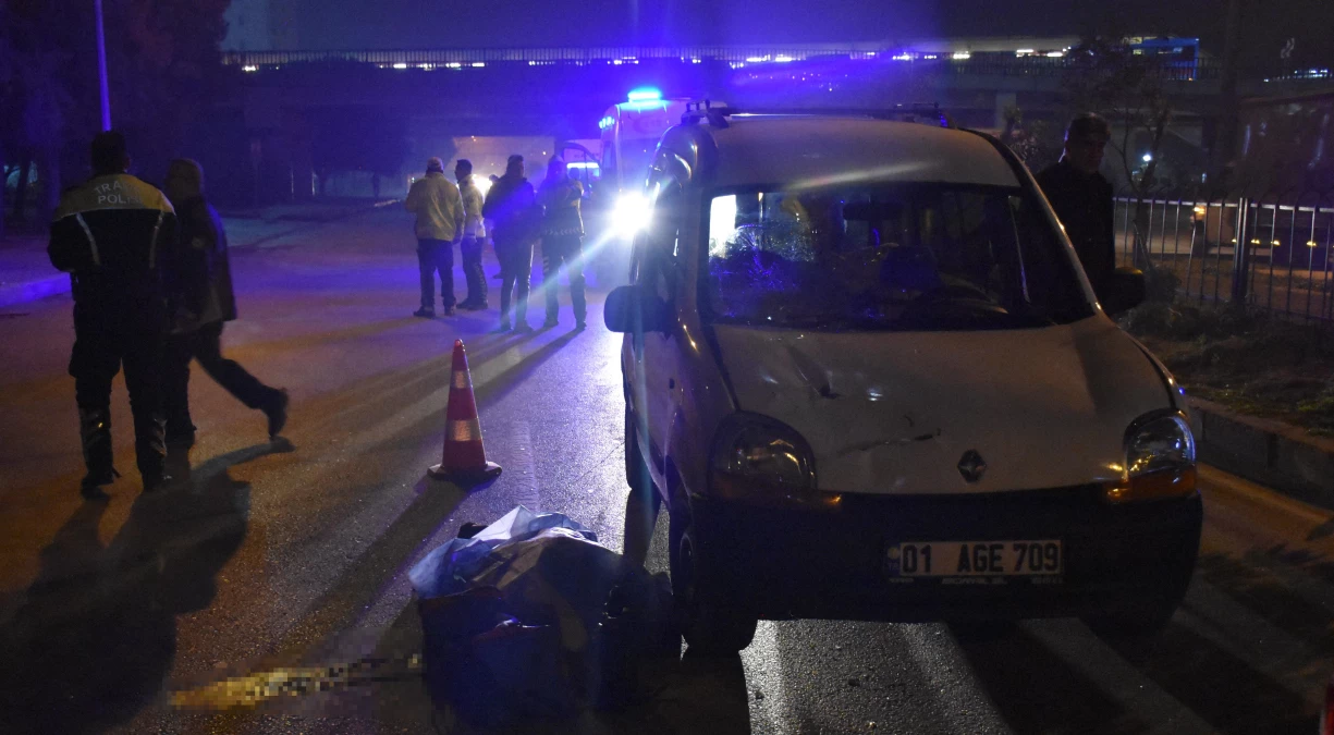 Adana’da iki aracın çarptığı 2 kadından 1’i daha hayatını kaybetti