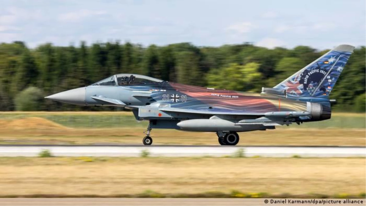 Ukrayna'nın savaş uçağı talebine Almanya'dan ret