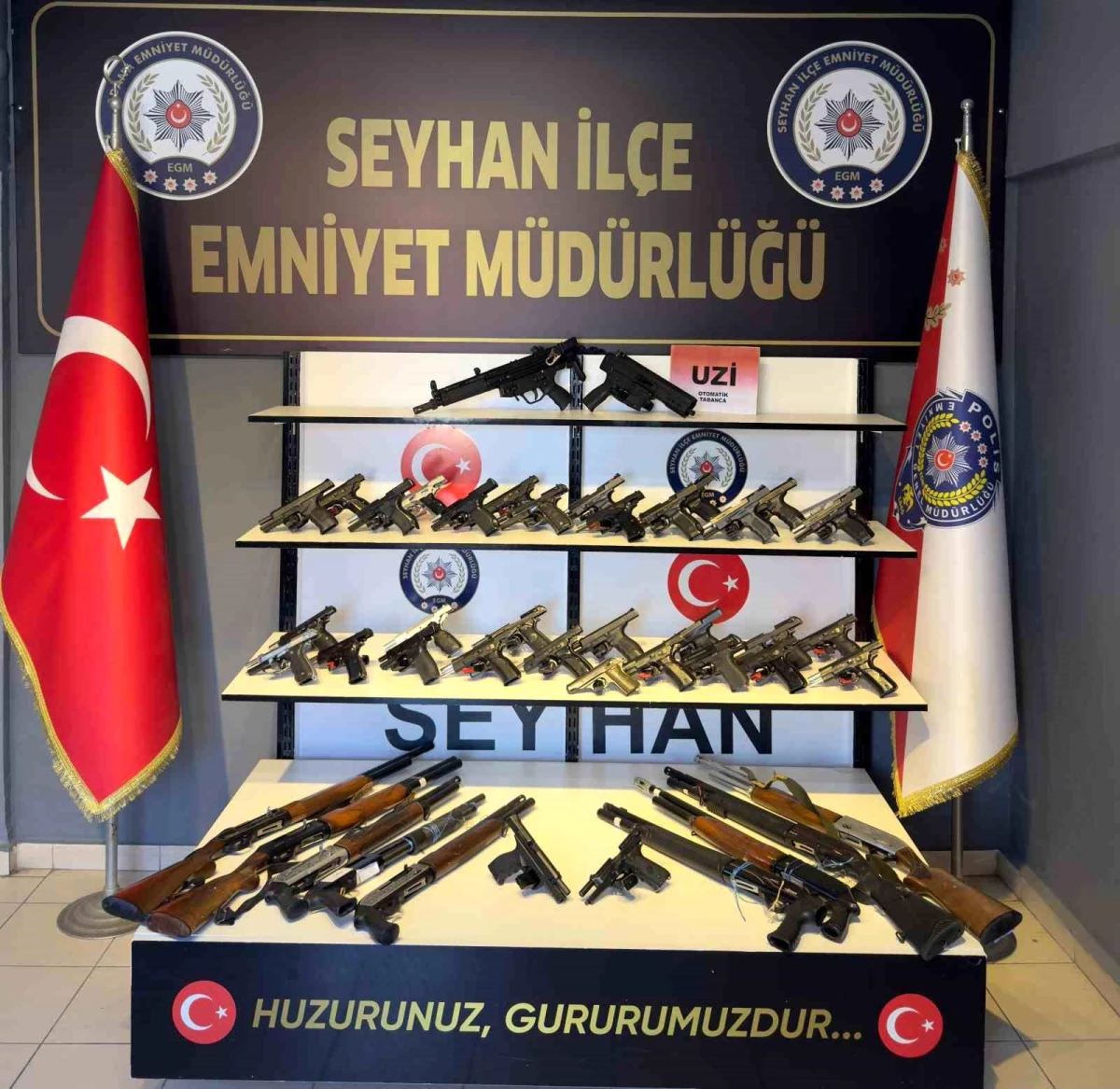 Adana’da Yapılan Uygulamalarda 34 Ruhsatsız Tabanca ve 9 Ruhsatsız Uzun Namlulu Tüfek Ele Geçirildi
