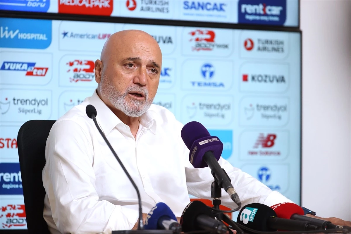 Yukatel Adana Demirspor Teknik Direktörü Hikmet Karaman: ‘Yediğimiz gole kadar alkışı hak eden bir takım ortaya koyduk’