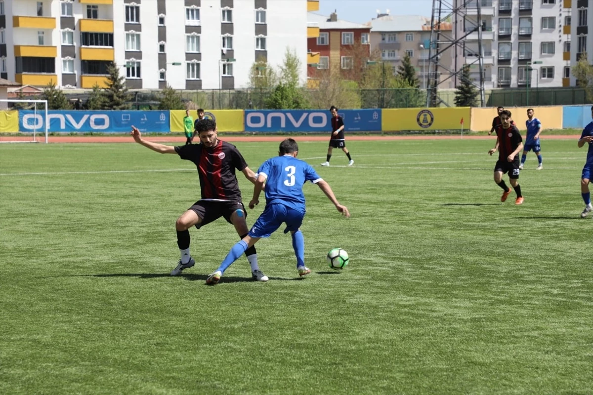 Ağrı’da Kredi ve Yurtlar Spor Oyunları Erkekler Futbol Bölge Şampiyonası Başladı