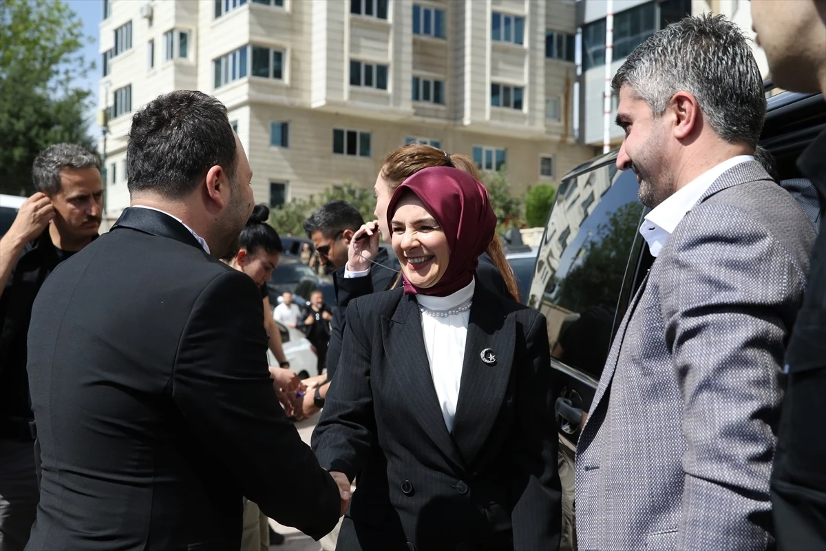 Aile ve Sosyal Hizmetler Bakanı Mahinur Özdemir Göktaş Şırnak’ta bir düğüne katıldı