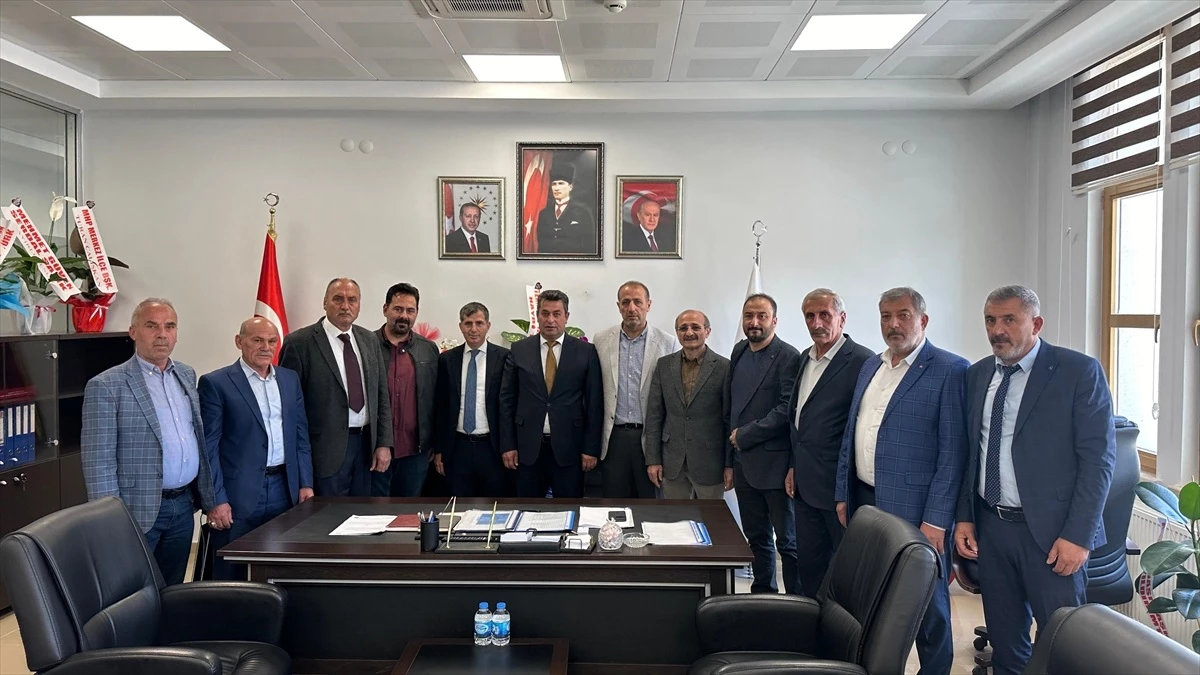 AK Parti Bayburt Milletvekili Orhan Ateş, İl Genel Meclisi Başkanı Hüseyin Şahin’i ziyaret etti