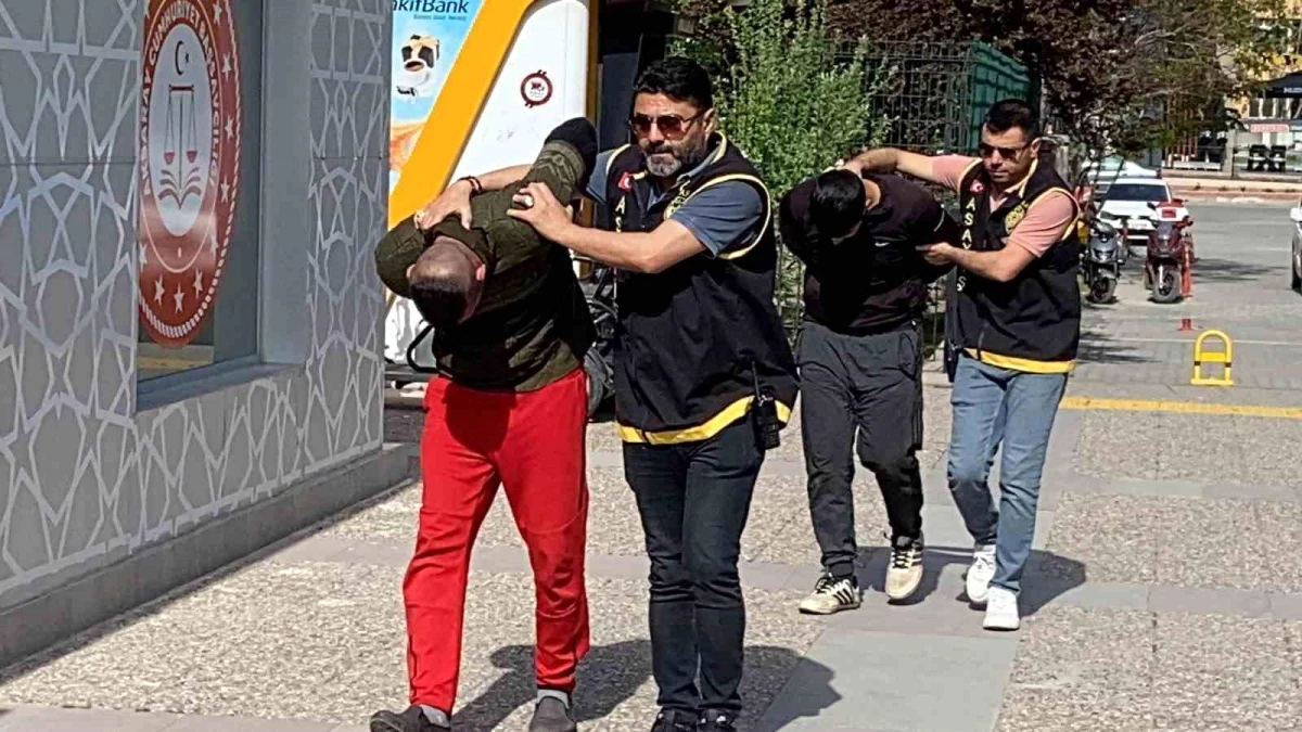 Aksaray'da Hırsızlık Şüphelileri Polis Tarafından Yakalandı