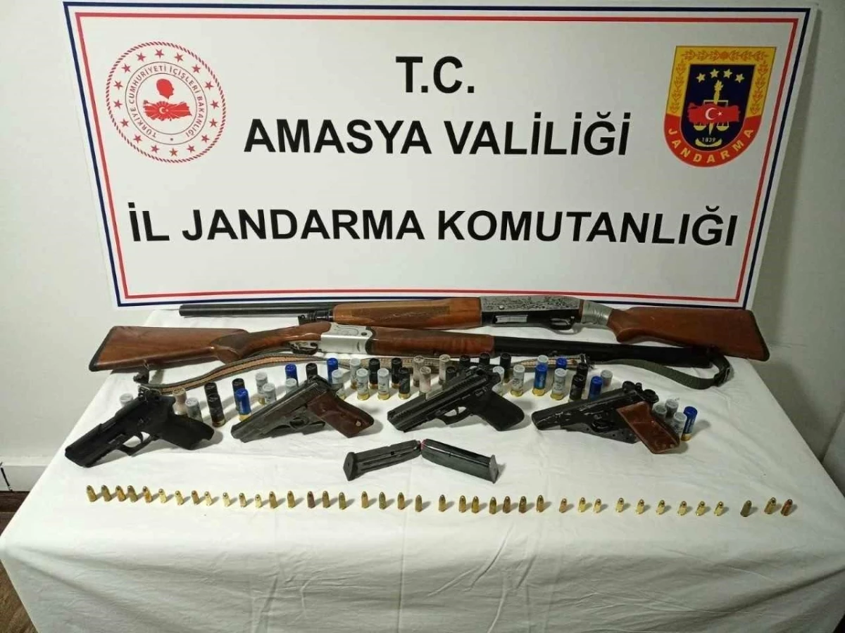 Amasya’da Gazinoda Ruhsatsız Silah Operasyonu: 6 Gözaltı