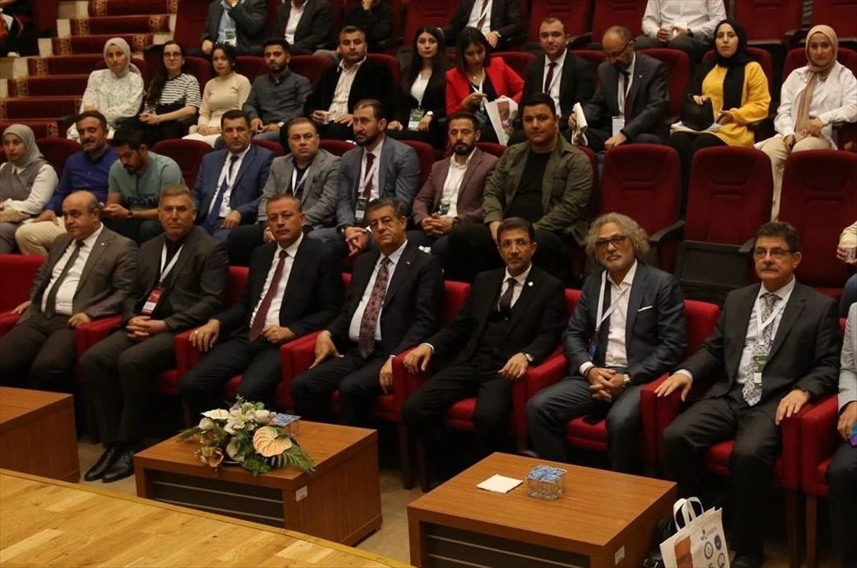 Bitlis Eren Üniversitesi Rektörü Şırnak Üniversitesi’nde turizm kongresine katıldı