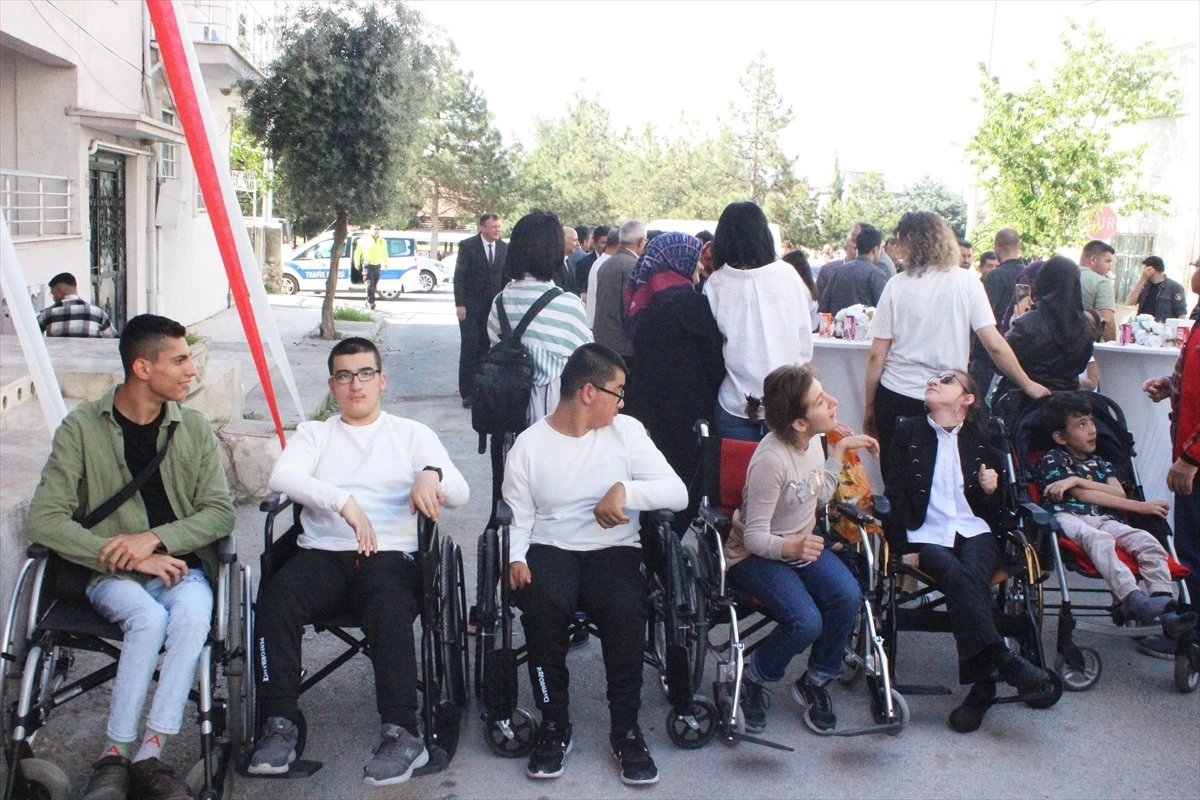 Burdur'da Engellilere İş Atölyesi Açıldı