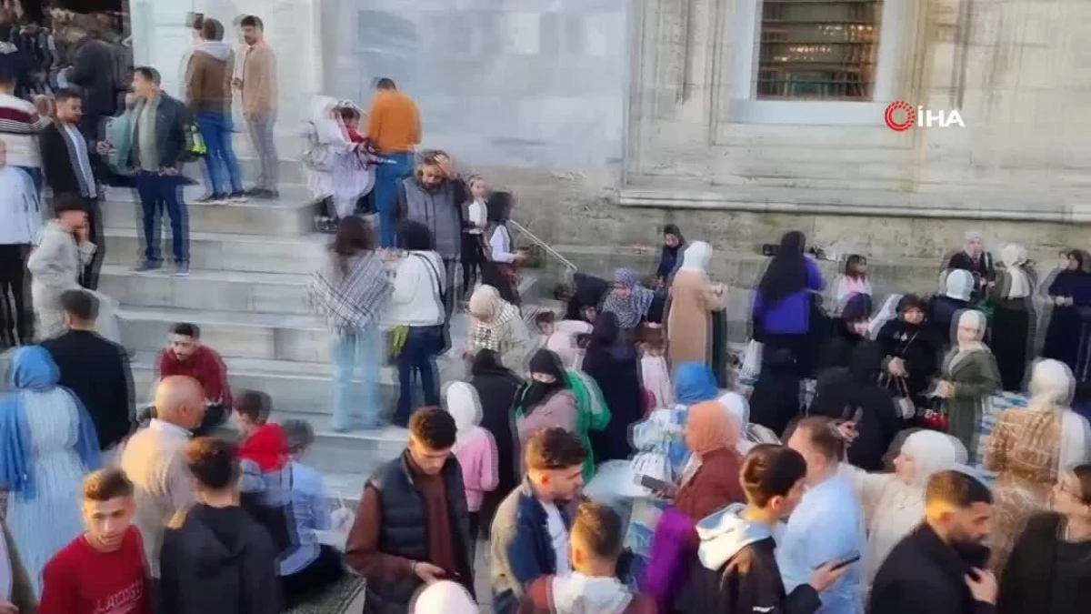 Bursa'da binlerce vatandaş camilere akın etti