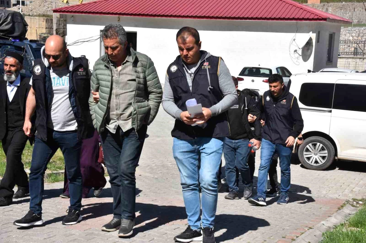 Bitlis Emniyet Müdürlüğüne ait verileri paylaşan polis memuru tutuklandı