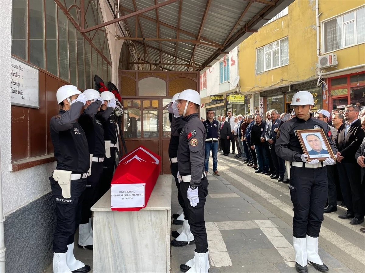 Kilis'te Kalp Krizi Sonucu Hayatını Kaybeden Polis Memuru Göksun'da Defnedildi