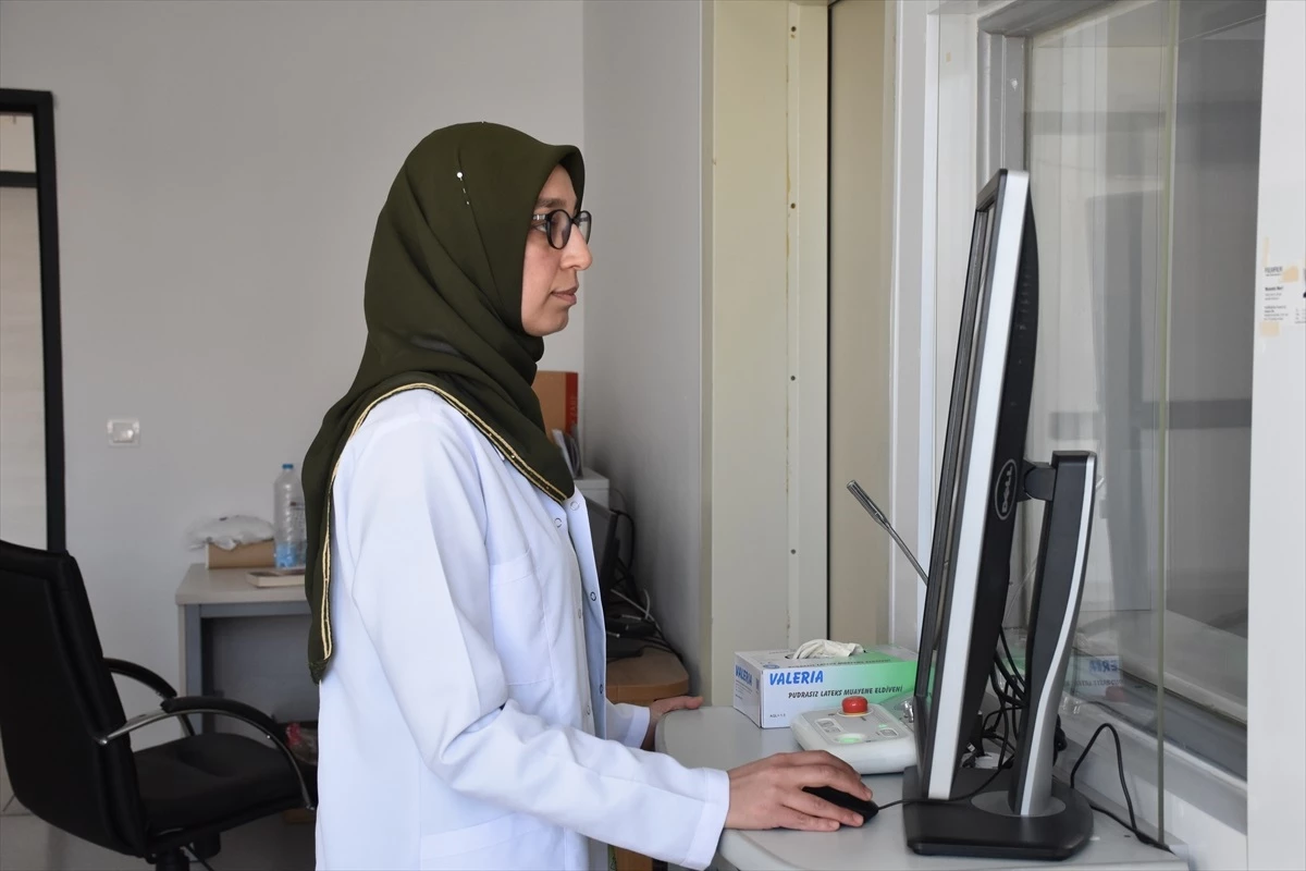 Karaman'da Erken Teşhisle Kanseri Yenen Hemşire Örnek Oluyor