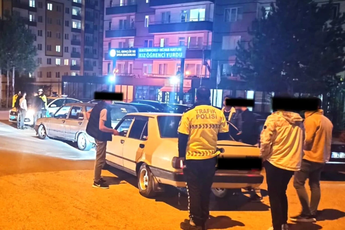 Kastamonu’da trafik denetimlerinde 43 araç sürücüsüne ceza