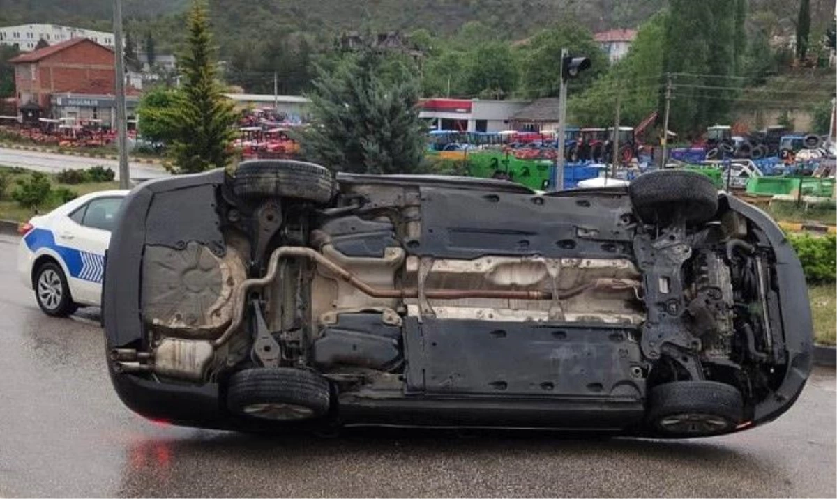 Karabük’te yağmur sonrası trafik kazası: 3 kişi yaralandı