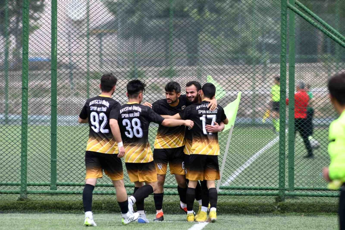 Kayseri Ömürspor, Güneşli Gençlikspor'u 7-1 mağlup etti