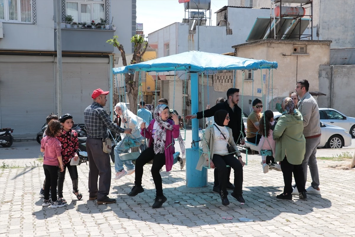 Kilis'te Yüzlerce Yıllık Geleneğe Sahip Bayram Yeri Çocukları Eğlendiriyor