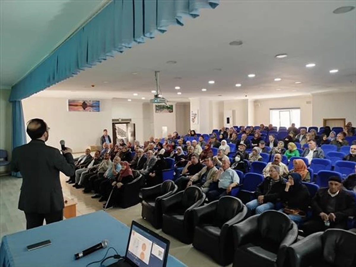 Kırşehir'de Hac Eğitim Semineri Düzenlendi