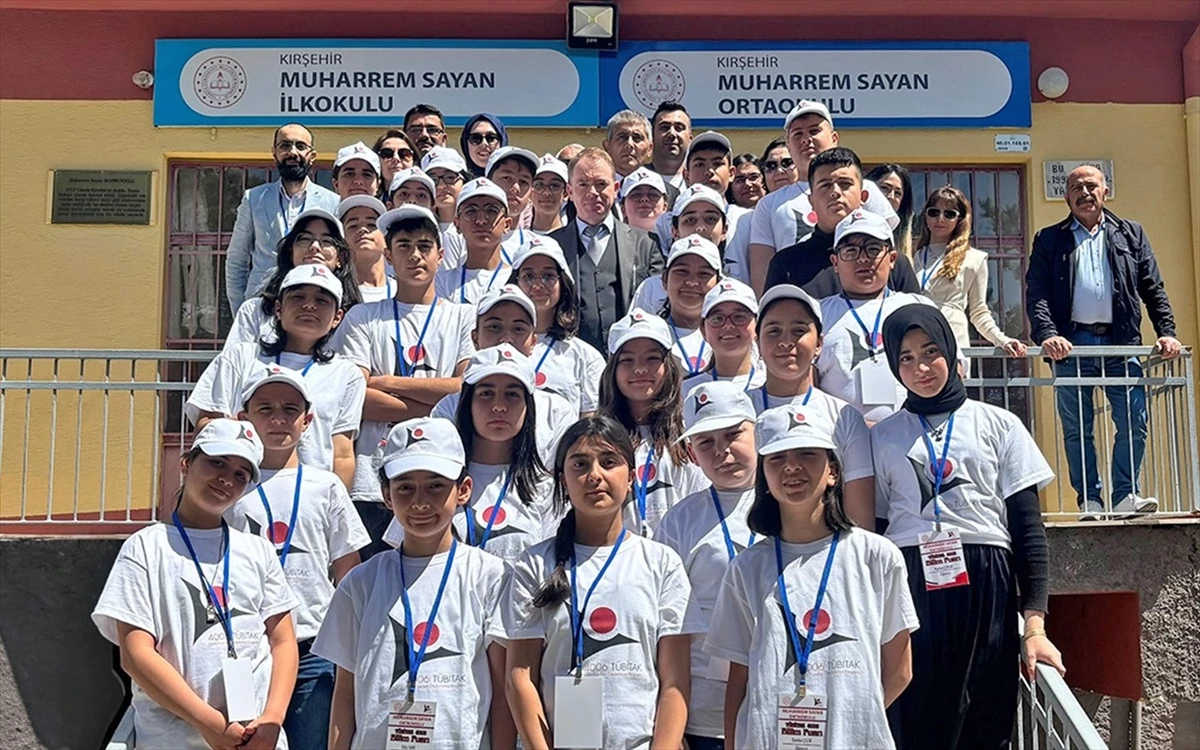 Kırşehir Muharrem Sayan Ortaokulu’nda Öğrencilerin Projeleri Sergilendi