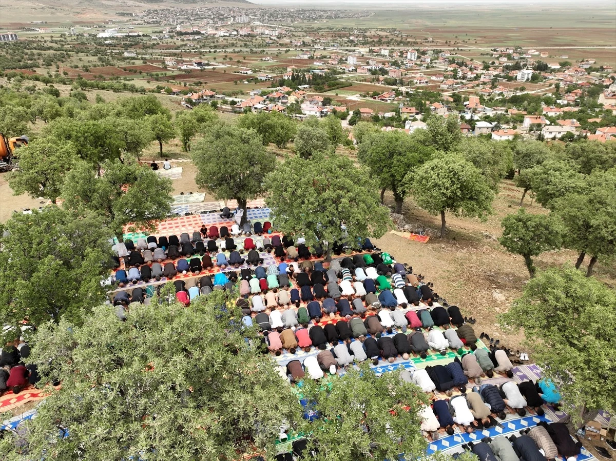 Konya’da Çiftçiler Yağmur Duası Yaptı