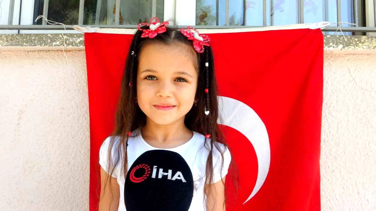 6 yaşındaki Cansu İstiklal Marşı'nı ezberledi