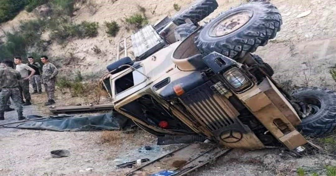 Şırnak’ta askeri araç devrildi: 2 asker şehit, 2 asker yaralandı