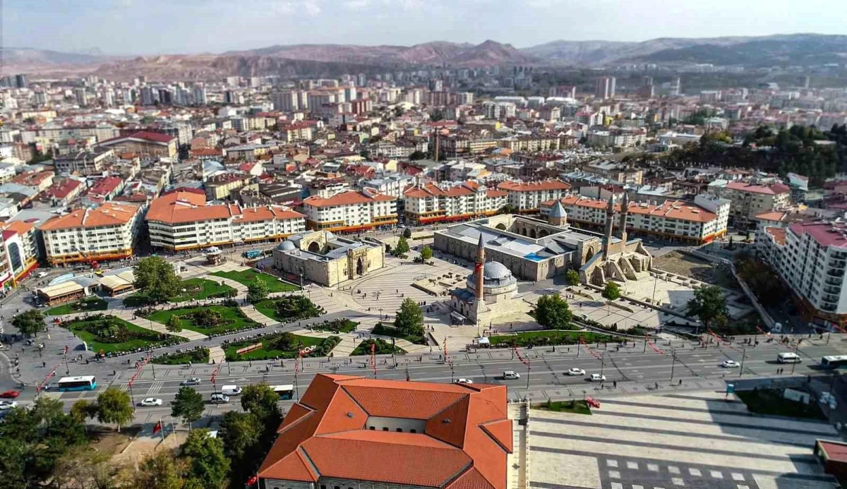 Sivas'ta Motorlu Kara Taşıtı Sayısı Arttı