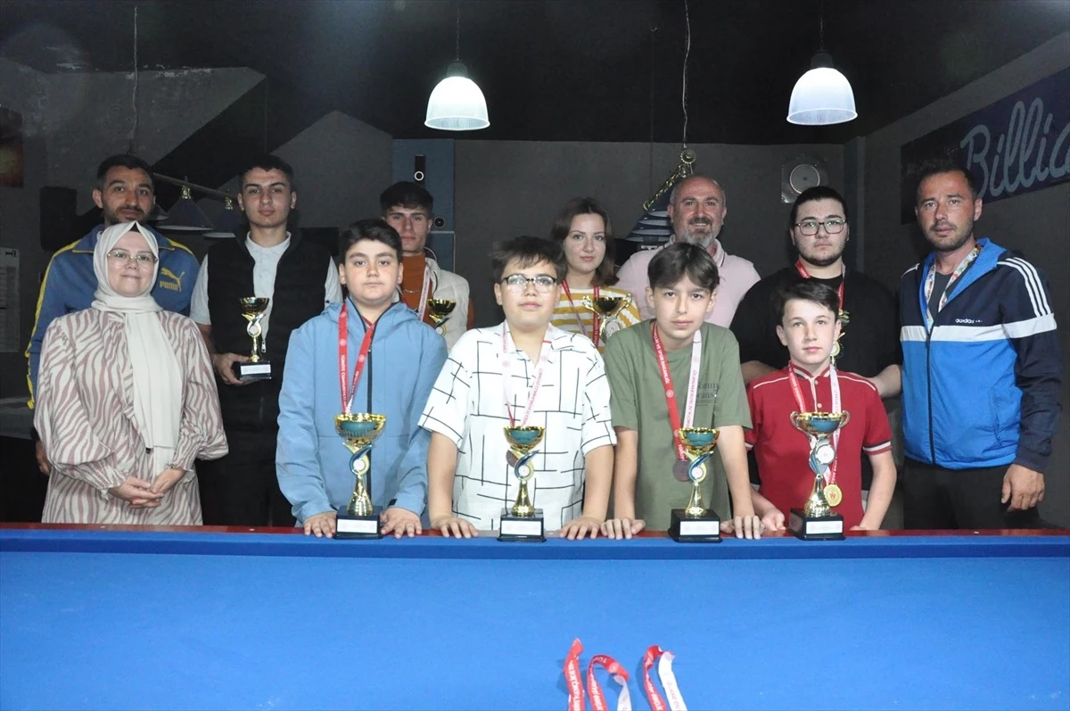 Yozgat'ta düzenlenen 8 Top Bilardo İl Şampiyonası sona erdi