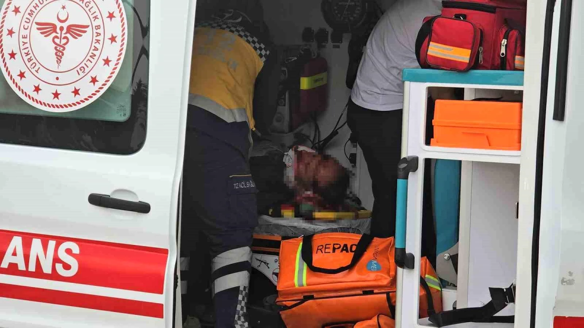 Tokat’ta ATV Tipi Aracın Üstgeçide Çarpması Sonucu 3 Kişi Yaralandı