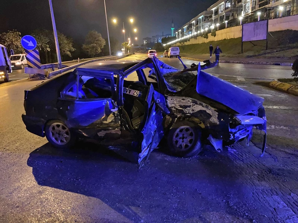Ünye'de trafik kazası: 5 kişi yaralandı