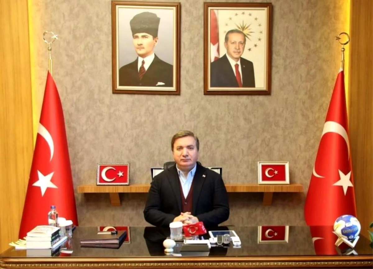 Erzincan Valisi Hamza Aydoğdu, 1 Mayıs Emek ve Dayanışma Günü’nü kutladı