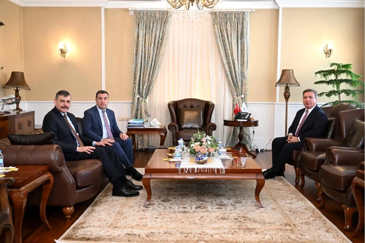 Erzincan ve Bayburt Valileri Erzurum'a ziyarette bulundu