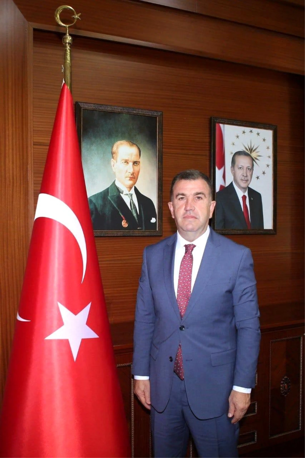 Bayburt Valisi Mustafa Eldivan’dan 23 Nisan Kutlama Mesajı