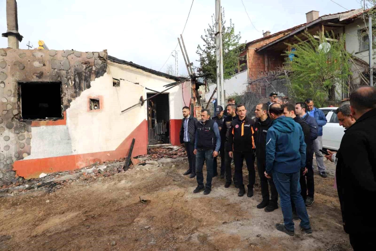 Çankırı Valisi Mustafa Fırat Taşolar, Yapraklı’da Yangın Sonrası İncelemelerde Bulundu
