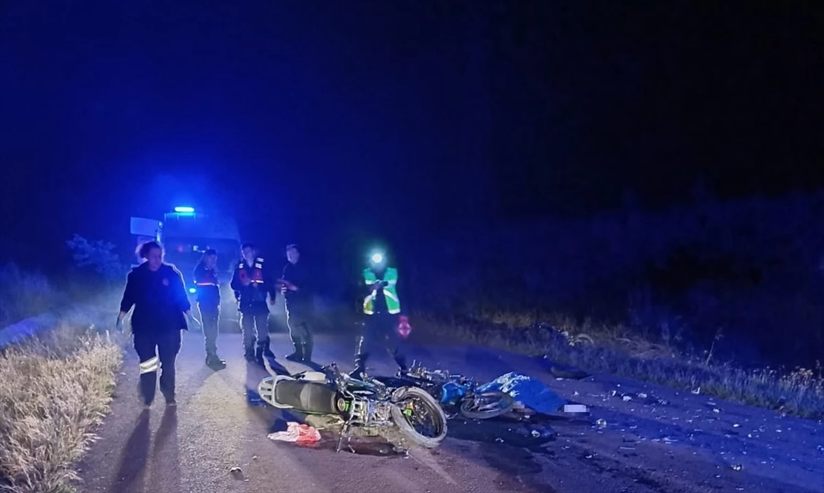 Yalova'da Motosiklet Kazası: 1 Ölü, 3 Yaralı