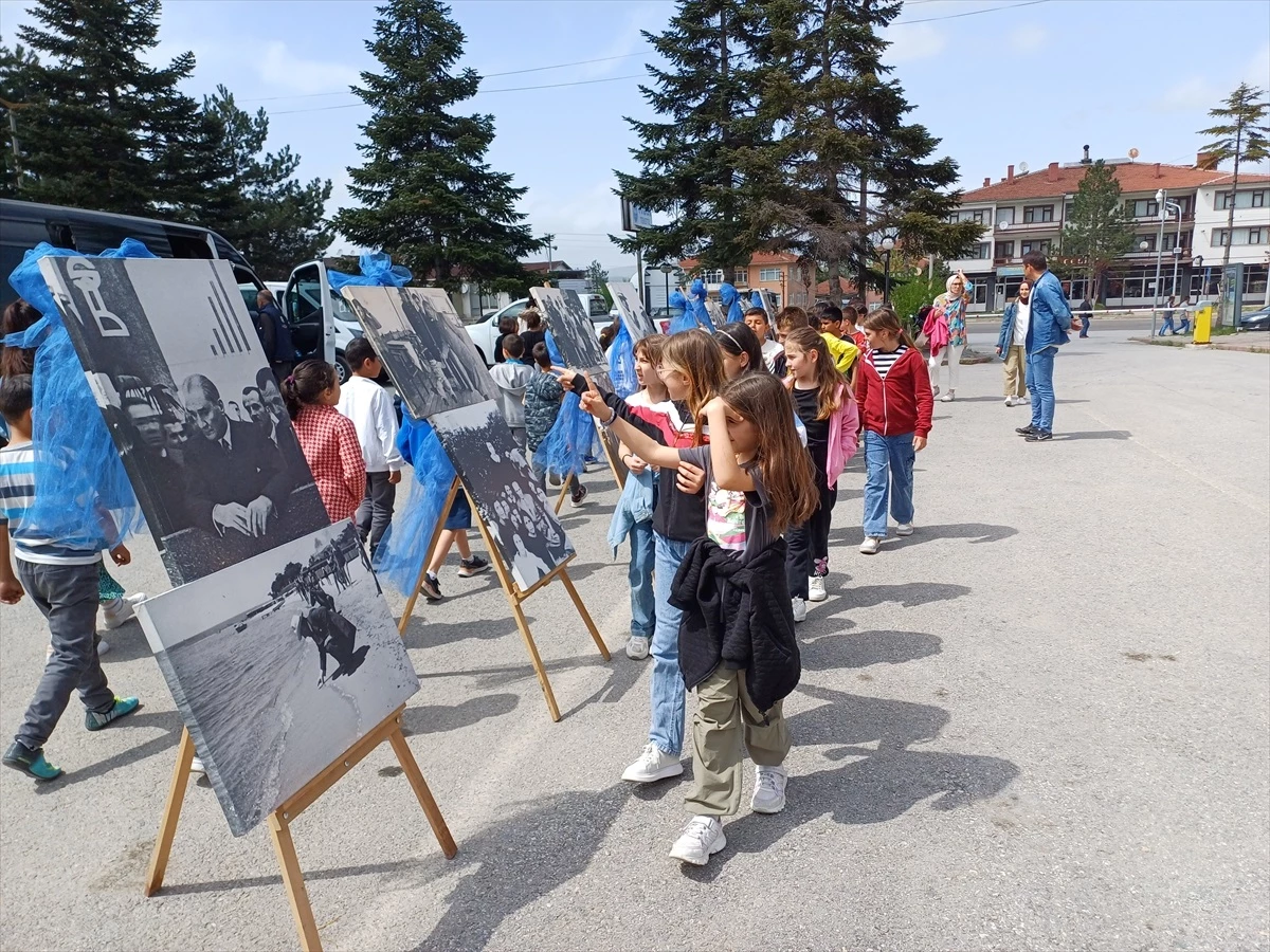 Bolu’da Atatürk Fotoğrafları Sergisi Açıldı