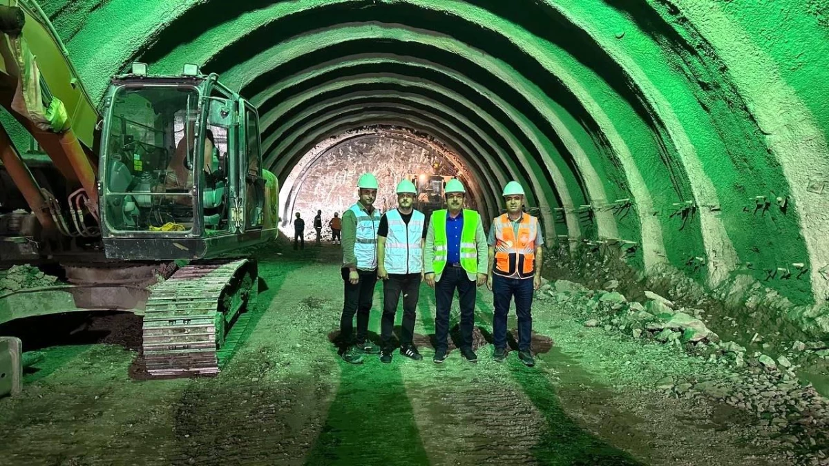 Zonguldak-Filyos arasındaki tünel ve yol çalışmaları hız kesmeden devam ediyor
