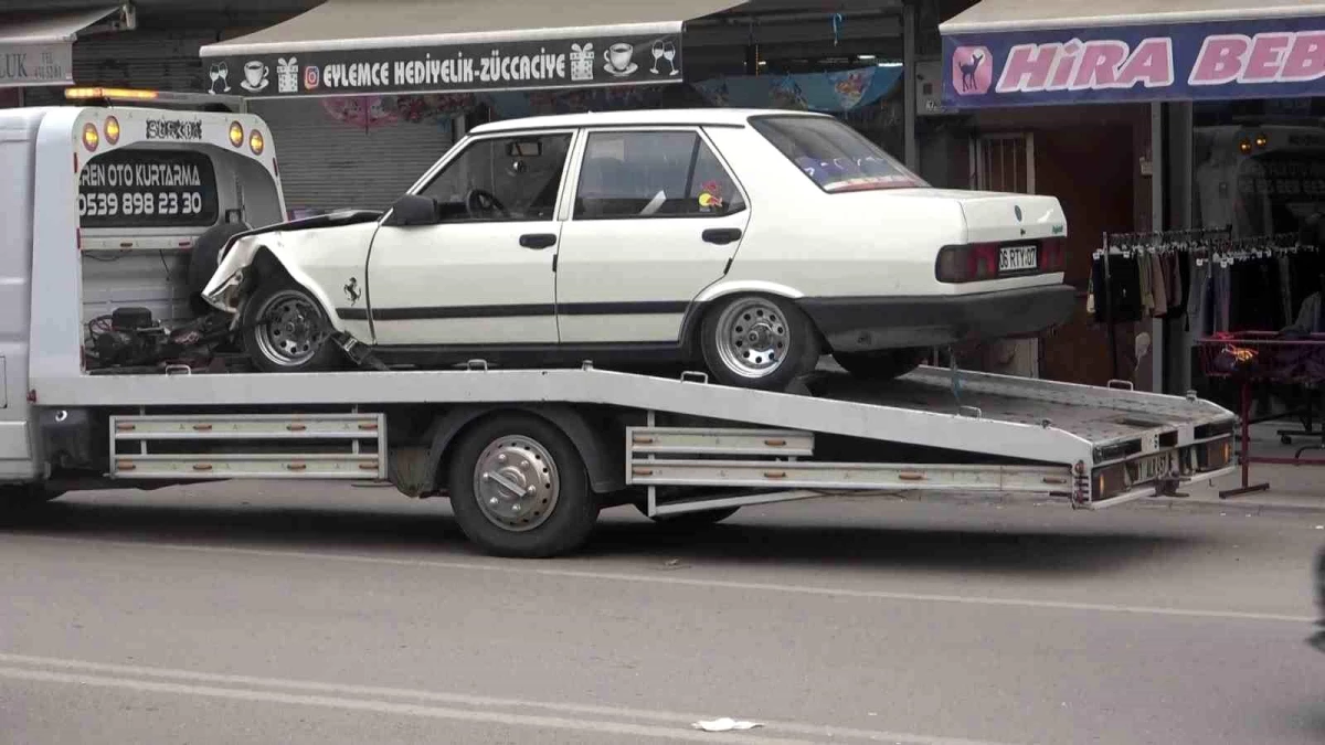 Adana'da Otomobil Dükkana Girdi: 2 Kişi Yaralandı