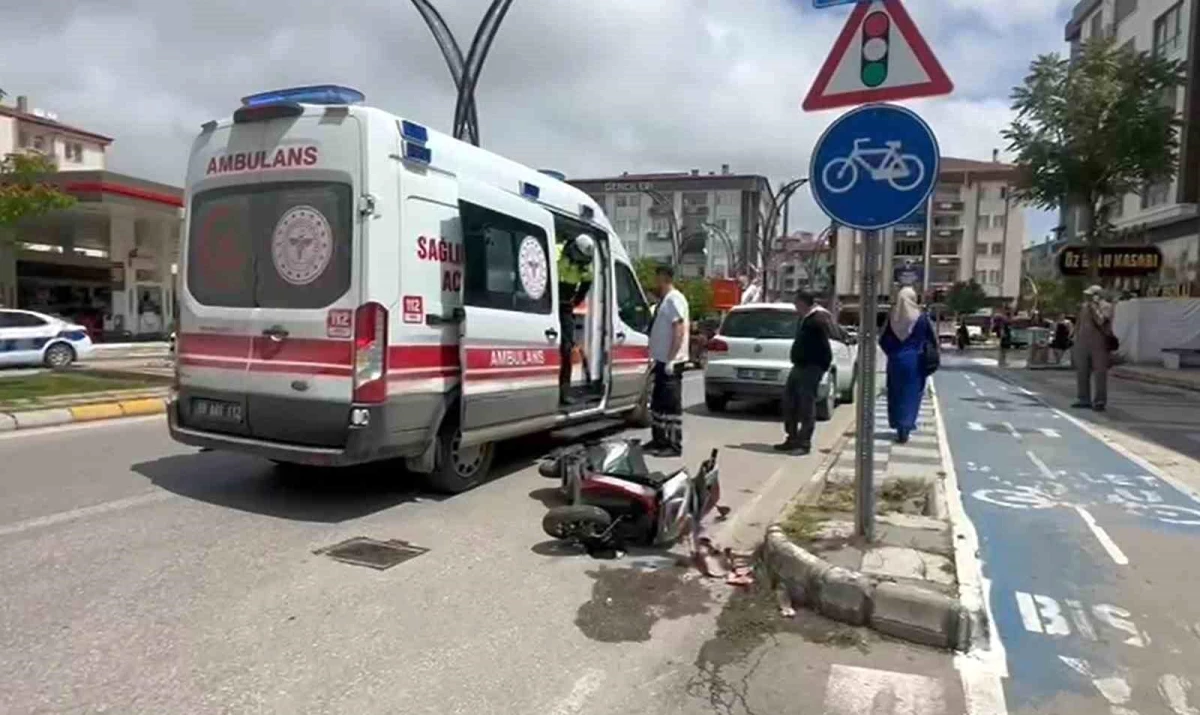 Aksaray’da Motosiklet Kazası: Genç Sürücü Yaralandı
