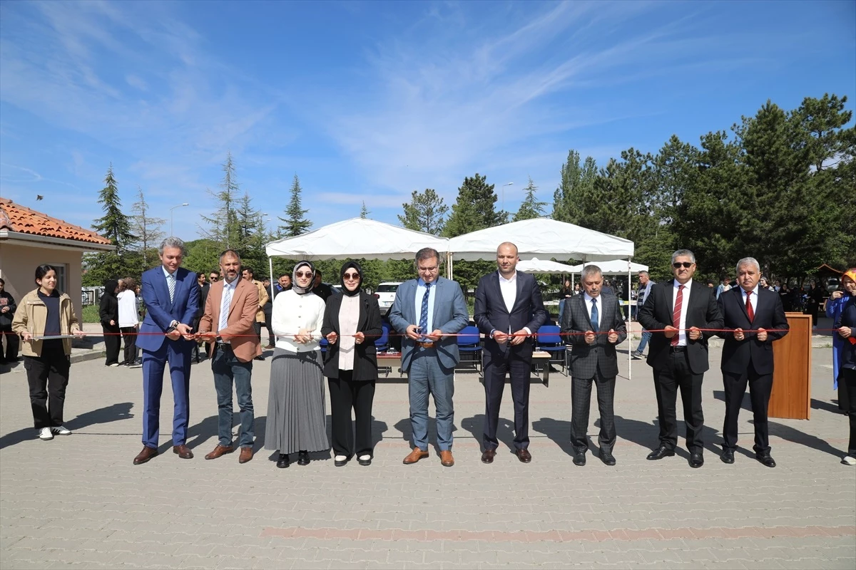Ankara'da TÜBİTAK Bilim Fuarı düzenlendi