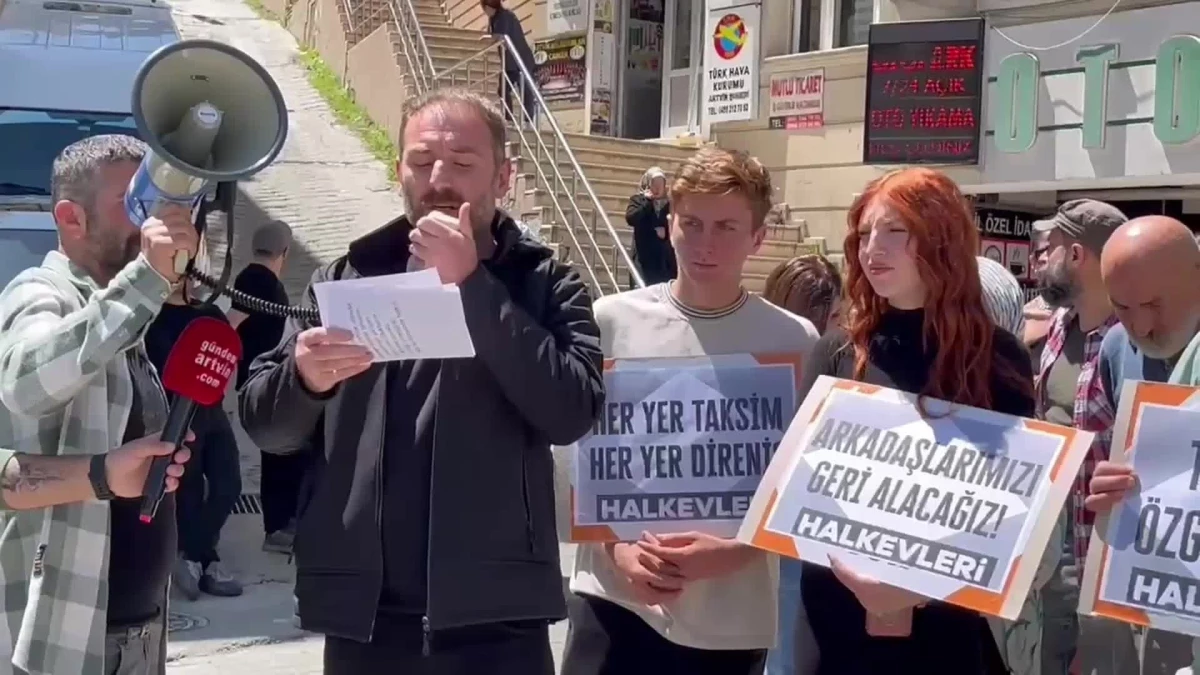 Artvin Demokrasi Platformu 1 Mayıs gözaltılarını protesto etti