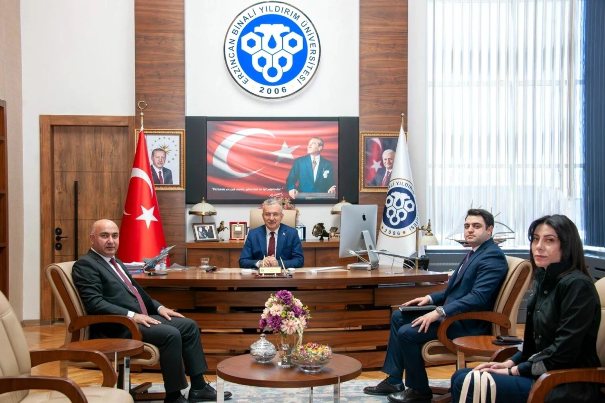 Azerbaycan Kars Başkonsolosu Erzincan Binali Yıldırım Üniversitesi Rektörü'nü ziyaret etti