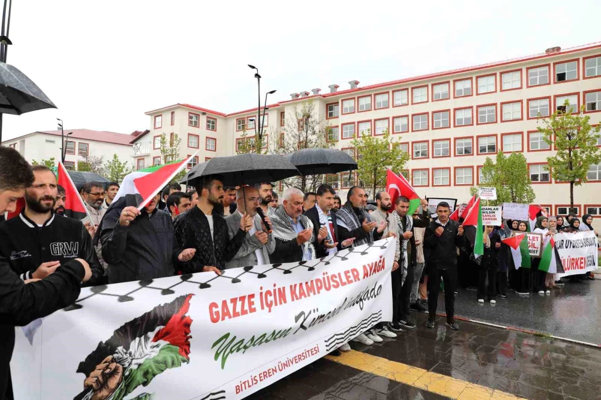Bitlis Eren Üniversitesi Öğrencileri Filistin'e Destek İçin Oturma Eylemi Başlattı