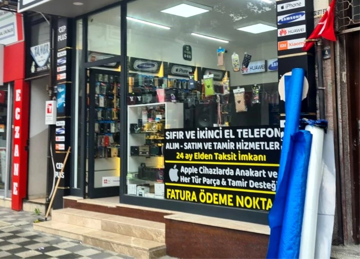 Zonguldak’ta Bir Cep Telefonu Dükkanından 1 Milyon TL Değerinde Telefon Çalındı
