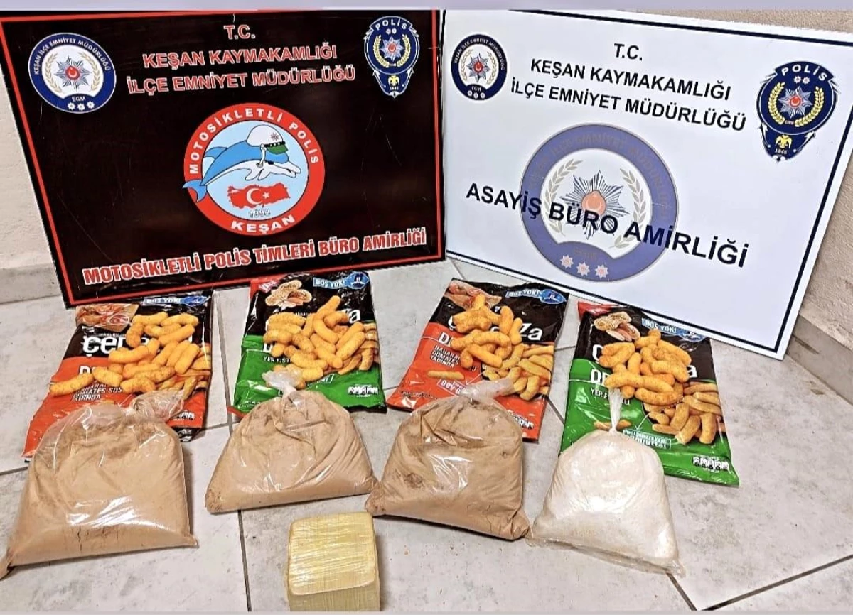 Edirne’de Cips Paketlerine Gizlenmiş Uyuşturucu Ele Geçirildi