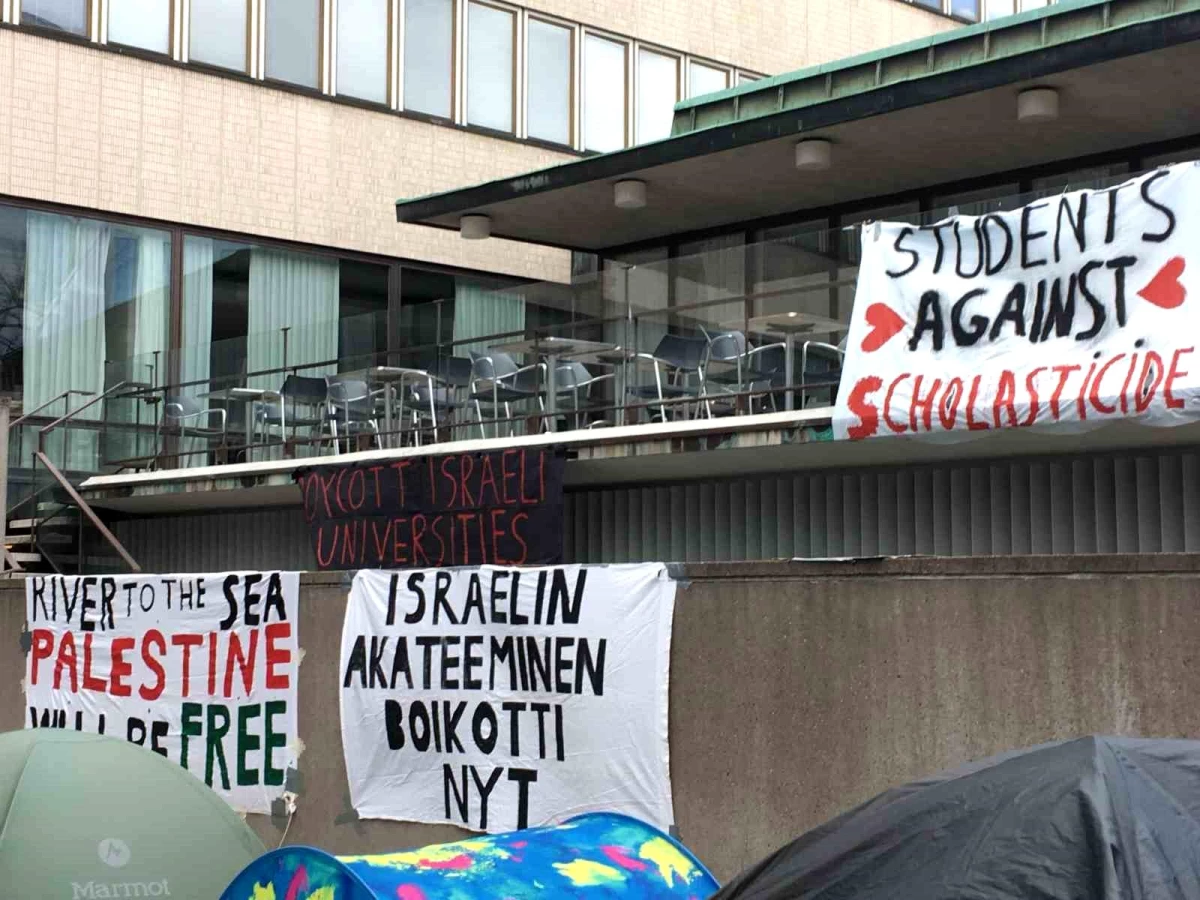 Danimarka ve Finlandiyalı Üniversite Öğrencileri Filistin’e Destek Gösterisi Düzenledi