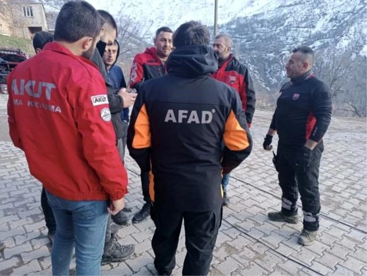Bitlis’te Dere Kenarında Kaybolan Yaşlı Adamdan Hala Haber Alınamıyor
