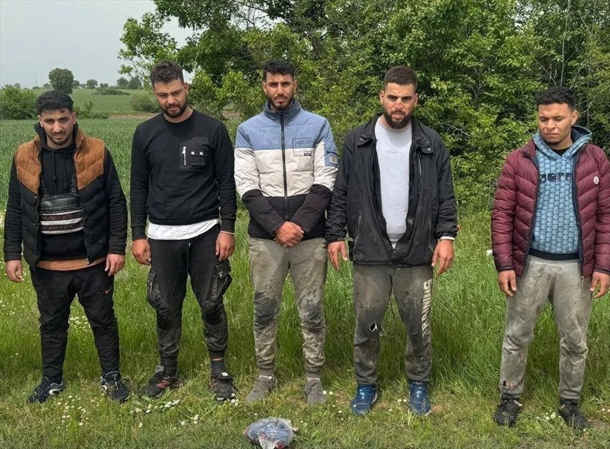 Edirne’de yasa dışı yollarla yurt dışına çıkmaya çalışan 5 düzensiz göçmen yakalandı