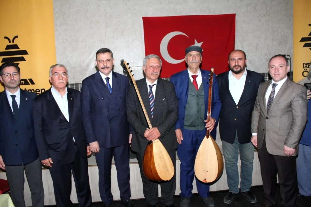 Erzurum Valisi Mustafa Çiftçi, Öğretmen Akademileri Programları kapsamında Aşıklık Geleneği söyleşisine katıldı