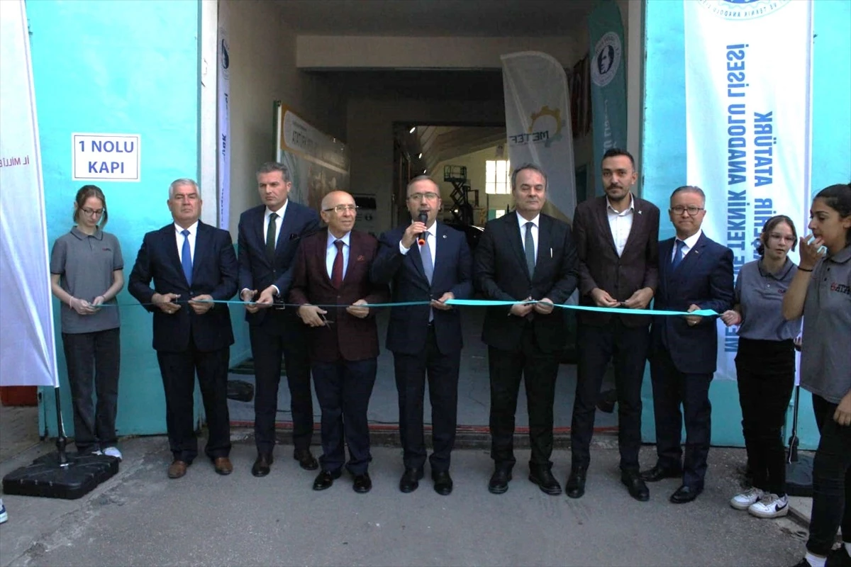 Eskişehir’de Otomotiv Fuarı Açıldı