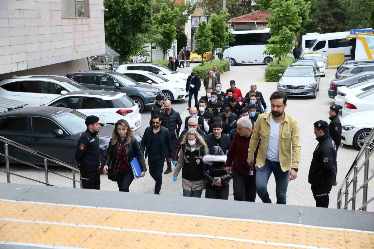 Eskişehir ve Ankara’da düzenlenen fuhuş operasyonlarında 4 şüpheli tutuklandı