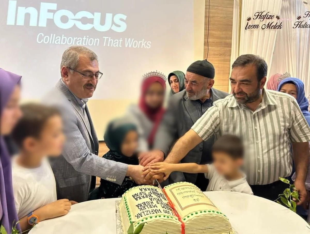 Muğla’da hafızlık töreninde Kur’an-ı Kerim tasarımlı pasta kesildi